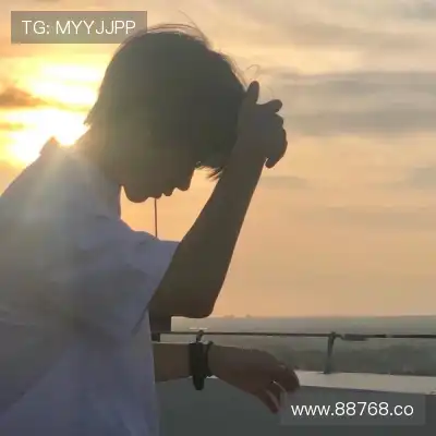 石珺胡